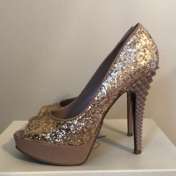 Rachel Roy Larence Gold Heels - Picture 3 of 4